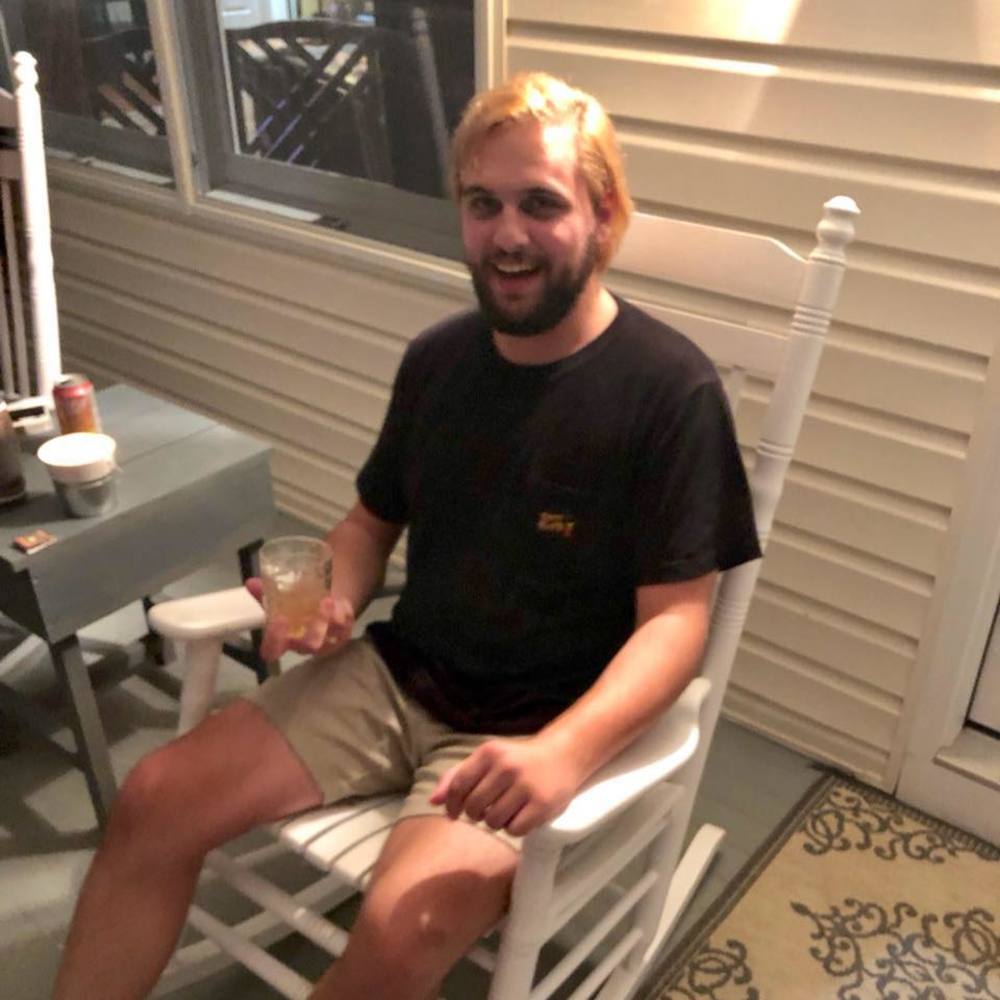 Meet your Posher, Logan